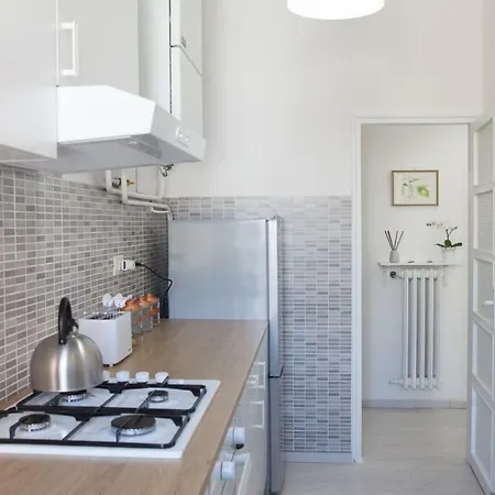 Cleo Giglio Apartament Ankona