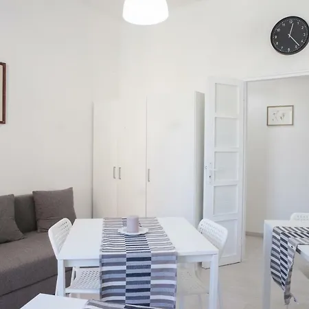 Apartment Cleo Giglio